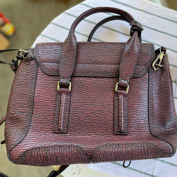 The Pashli satchel in a compact medium size. Brand new, never used. - Picture 2 of 3